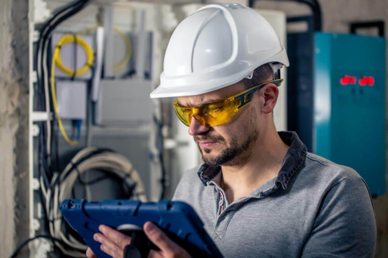 RETIE y eficiencia energética - Cómo cumplir la norma y ahorrar costos